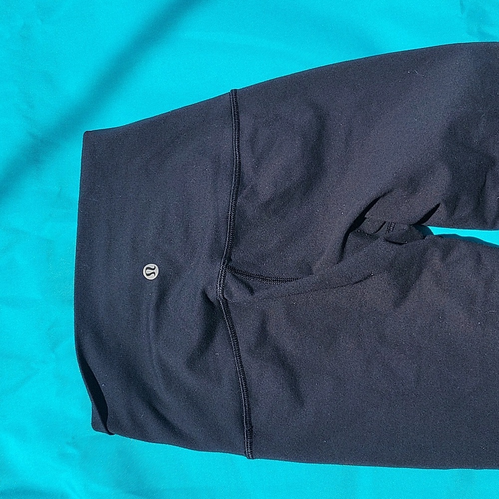 Lululemon - Picture 5 of 6